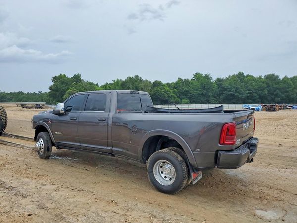 2026 RAM 3500 LIMITED CREW CAB 4X4