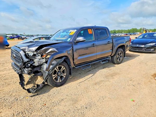 2019 TOYOTA TACOMA SR5