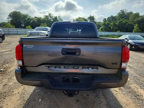 2019 TOYOTA TACOMA SR5