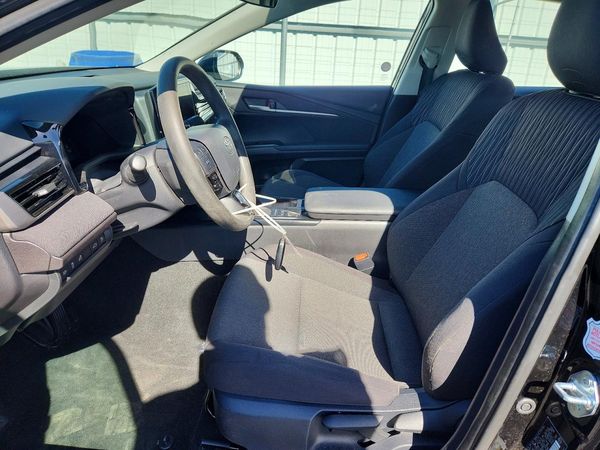 2025 TOYOTA CAMRY