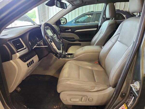 2018 TOYOTA HIGHLANDER