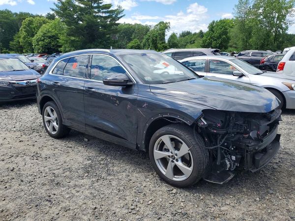 2025 AUDI Q5 quattro Premium Plus