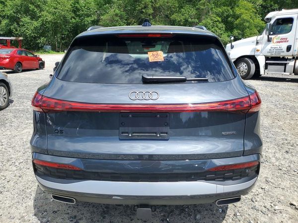 2025 AUDI Q5 quattro Premium Plus