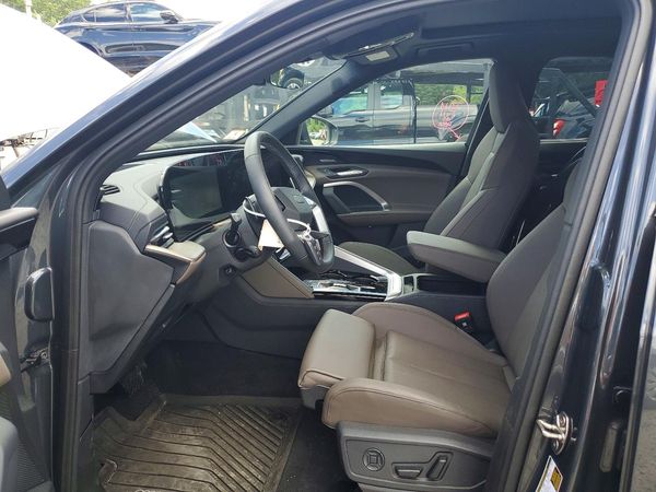 2025 AUDI Q5 quattro Premium Plus