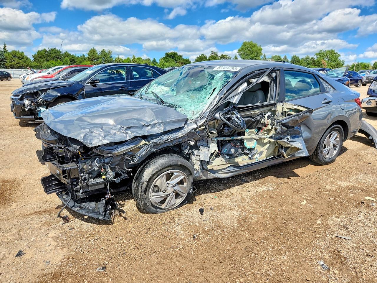 2024 HYUNDAI ELANTRA