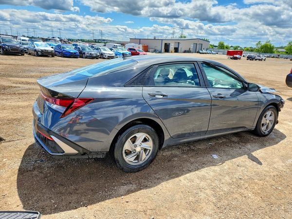 2024 HYUNDAI ELANTRA