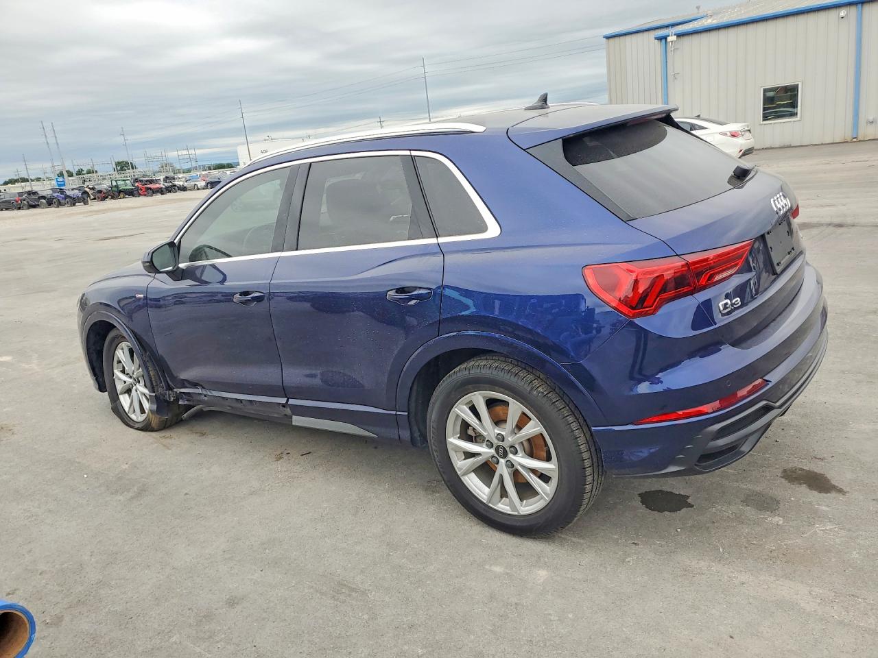 2022 AUDI Q3