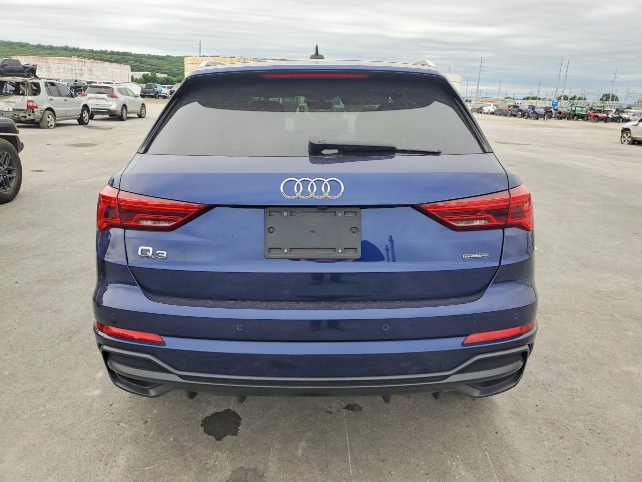 2022 AUDI Q3