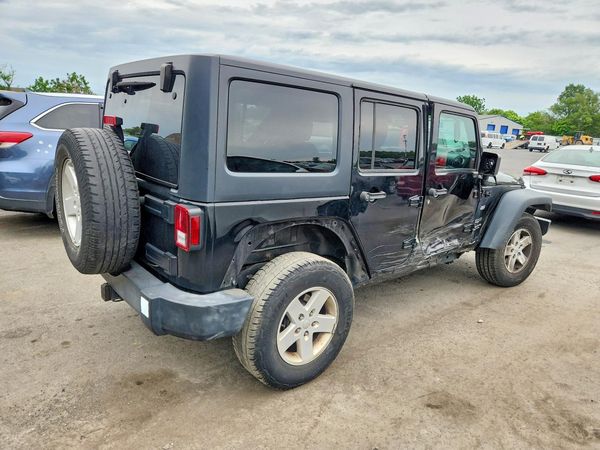 2017 JEEP WRANGLER UNLIMITED SPORT 4X4