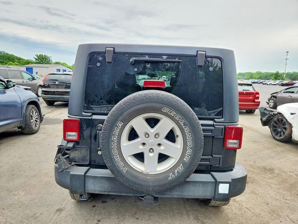 2017 JEEP WRANGLER UNLIMITED SPORT 4X4