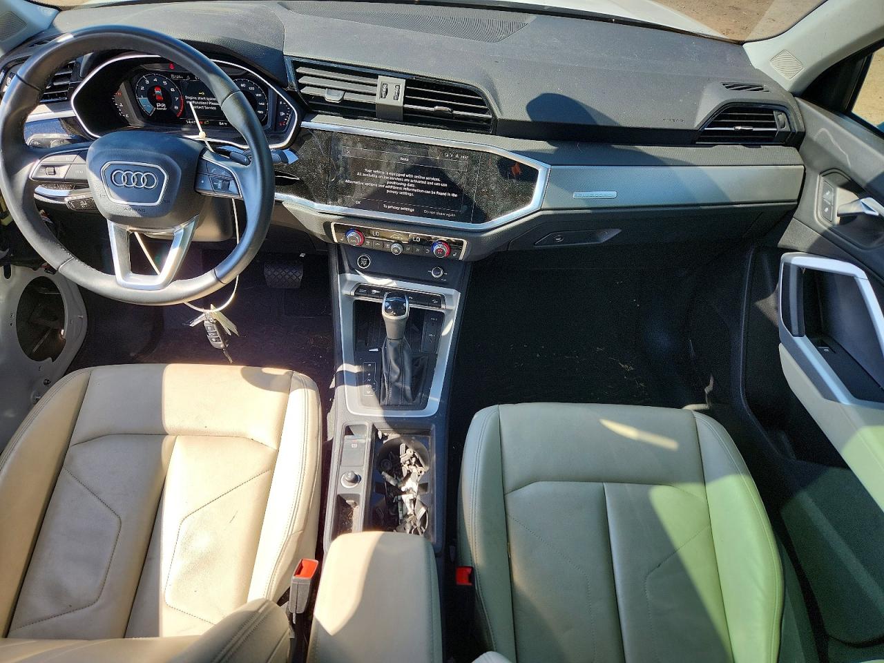 2024 AUDI Q3 S Line quattro Premium