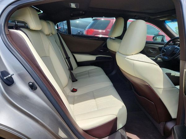 2021 LEXUS ES 350 350 Ultra Luxury