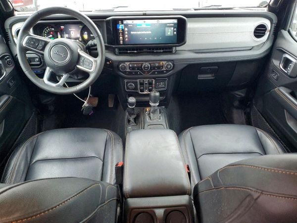 2024 JEEP WRANGLER Sahara 4XE