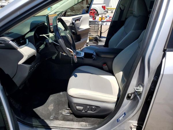 2023 TOYOTA RAV4 Limited