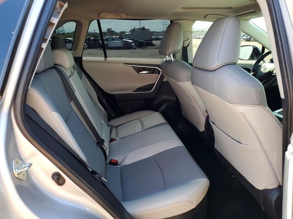 2023 TOYOTA RAV4 Limited