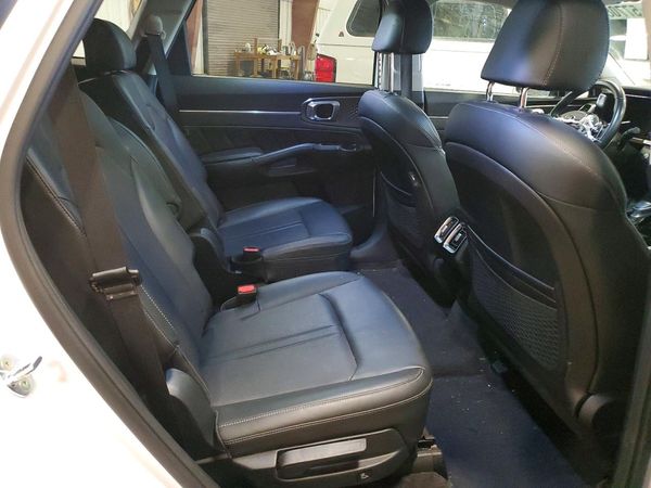 2021 KIA SORENTO SX, SXP
