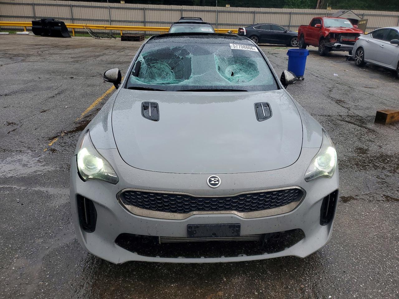 2021 KIA STINGER Base