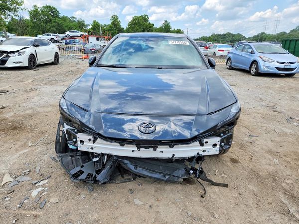 2025 TOYOTA CAMRY