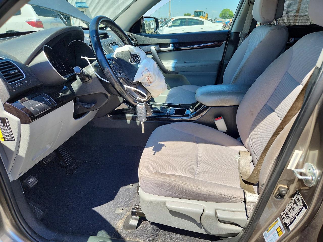 2015 KIA SORENTO GL