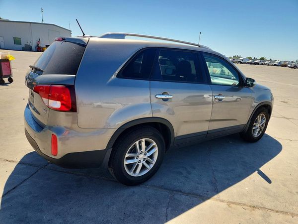2015 KIA SORENTO GL