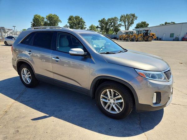 2015 KIA SORENTO GL