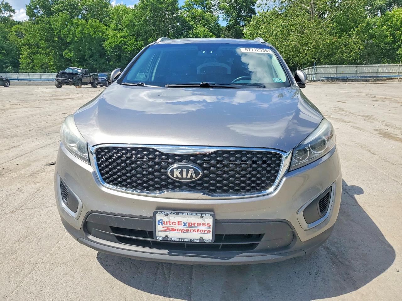 2017 KIA SORENTO L, LX
