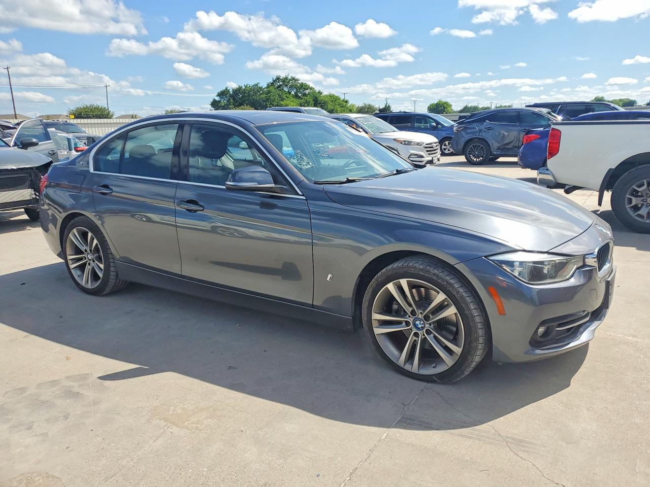 2018 BMW 330E