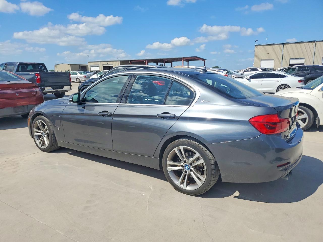 2018 BMW 330E