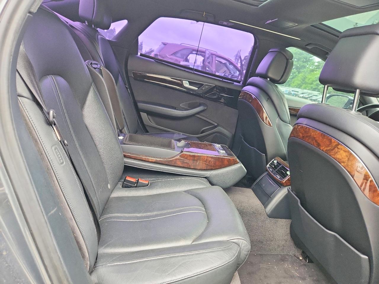2017 AUDI A8 quattro L