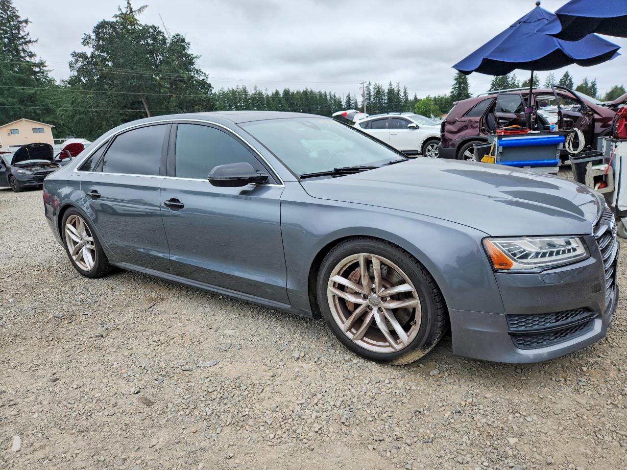 2017 AUDI A8 quattro L