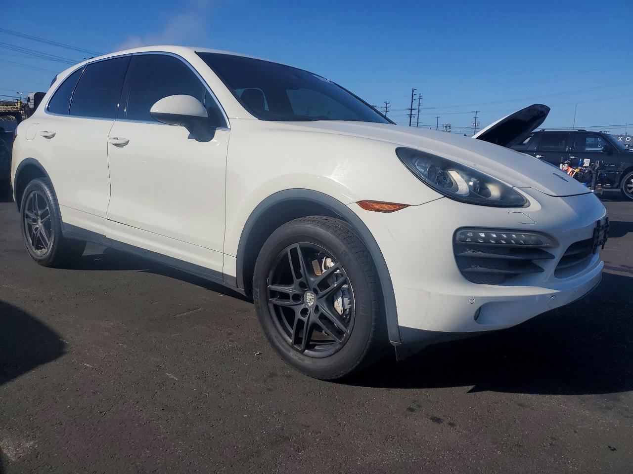 2011 PORSCHE CAYENNE