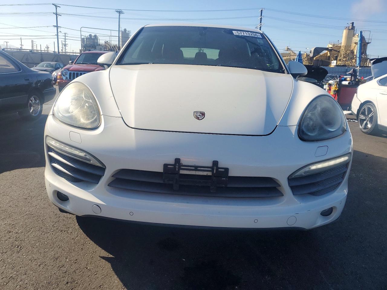 2011 PORSCHE CAYENNE
