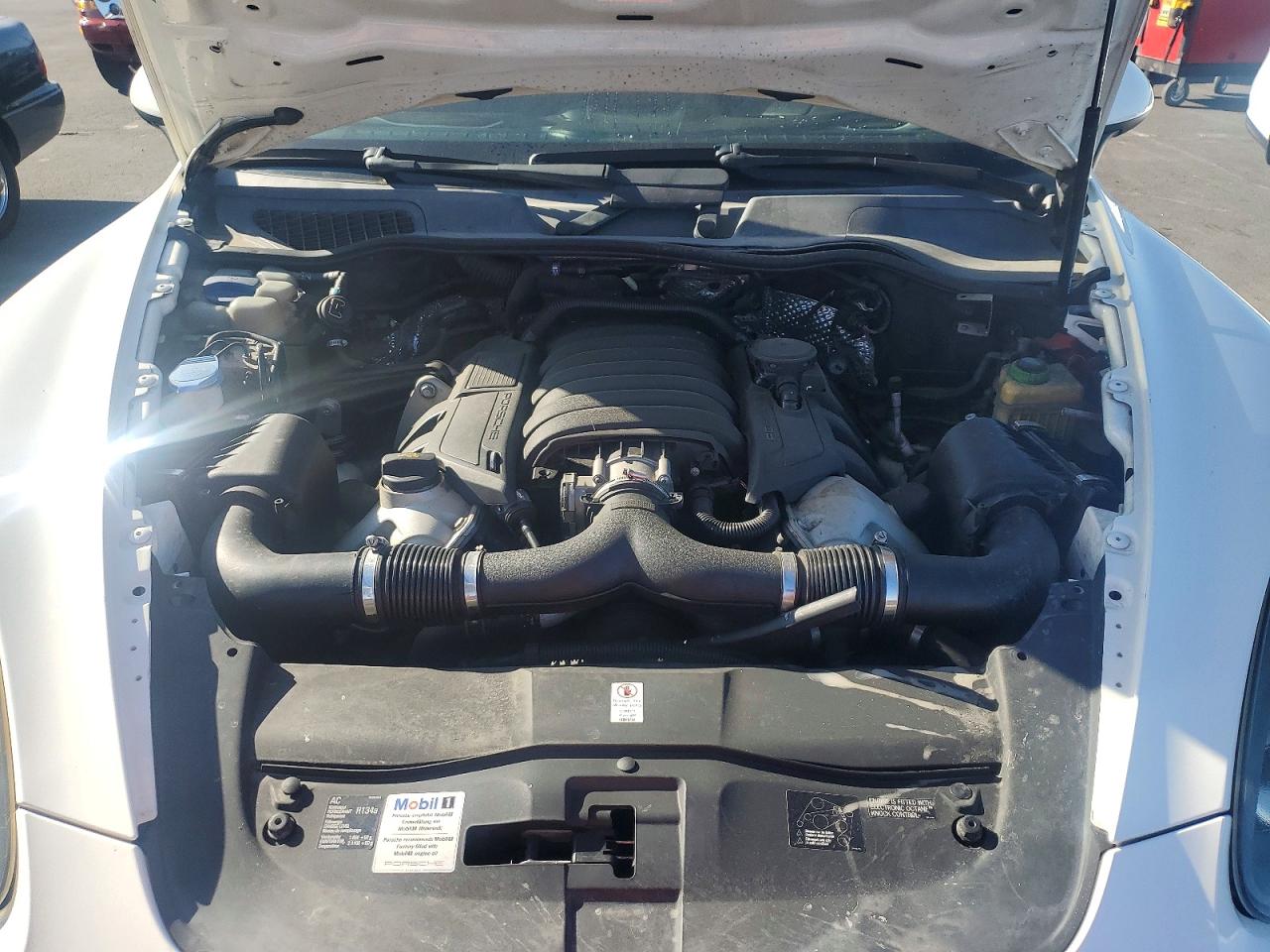 2011 PORSCHE CAYENNE