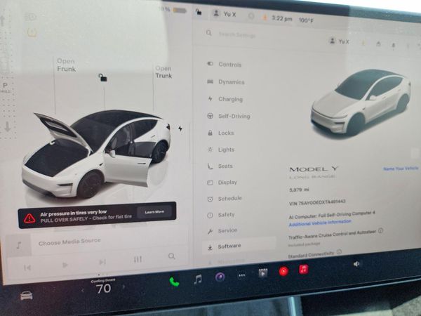 2026 TESLA MODEL Y