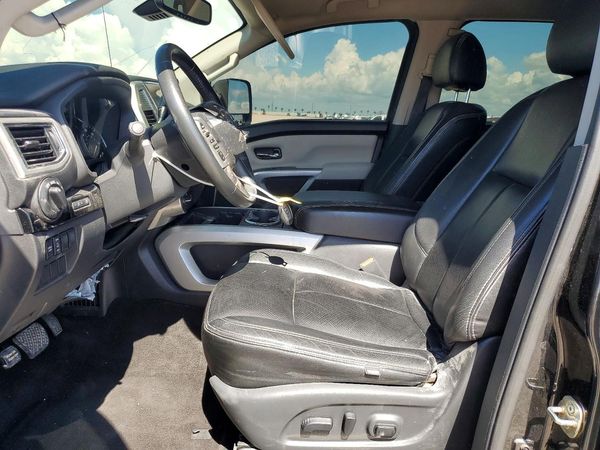 2020 NISSAN TITAN