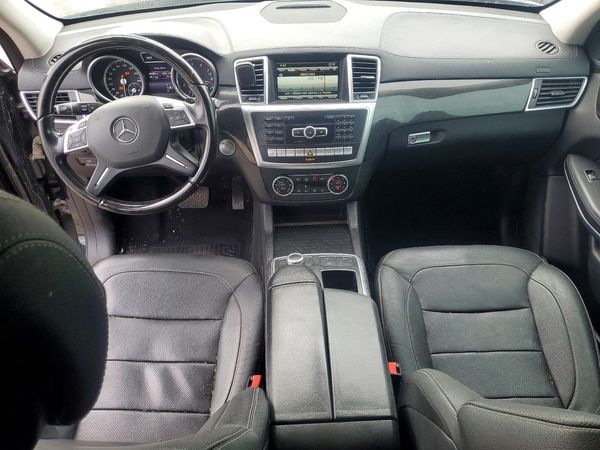 2016 MERCEDES-BENZ GL GL550-4M