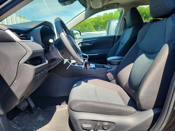 2025 TOYOTA RAV4