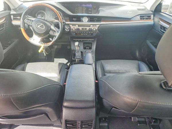 2017 LEXUS ES 350