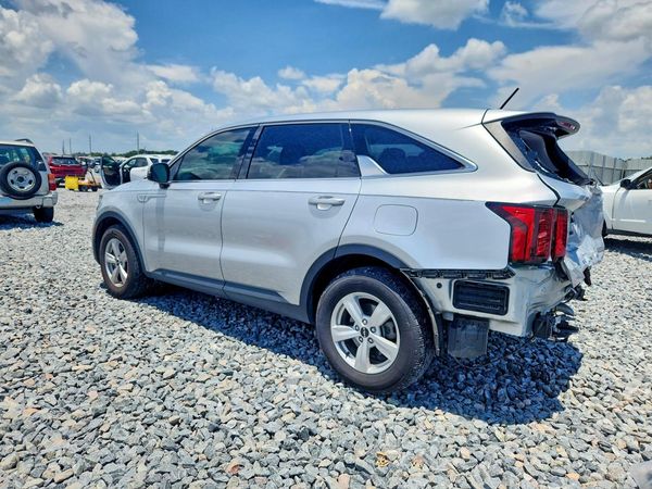 2022 KIA SORENTO LX