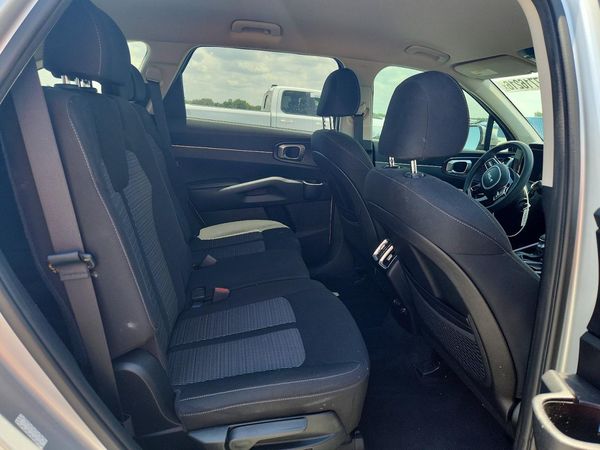 2022 KIA SORENTO LX