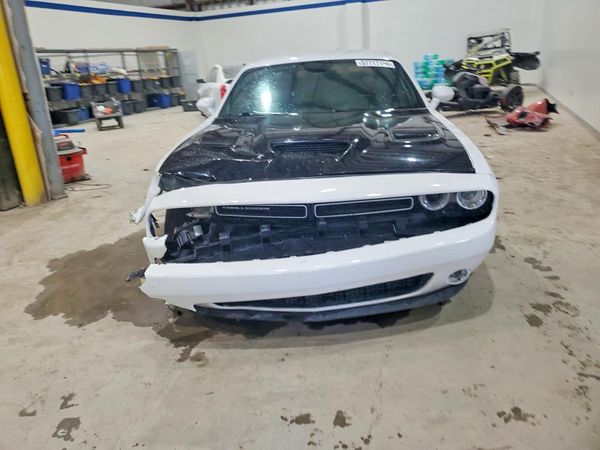 2015 DODGE CHALLENGER SXT