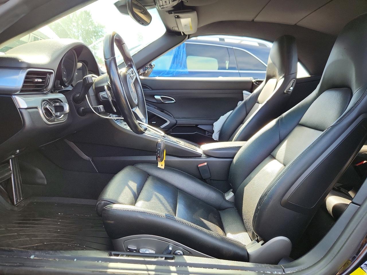 2017 PORSCHE 911