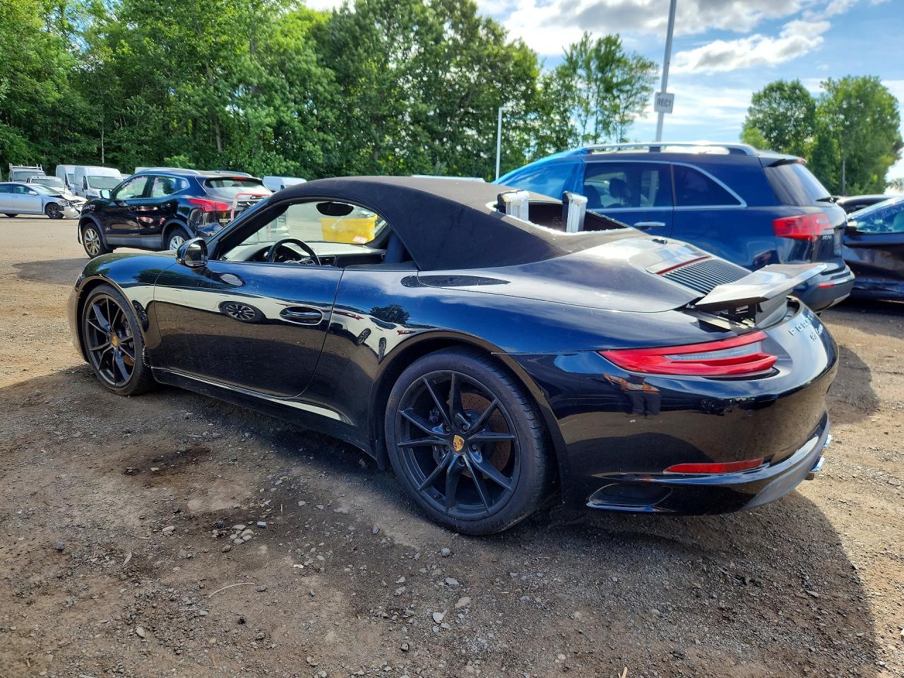 2017 PORSCHE 911