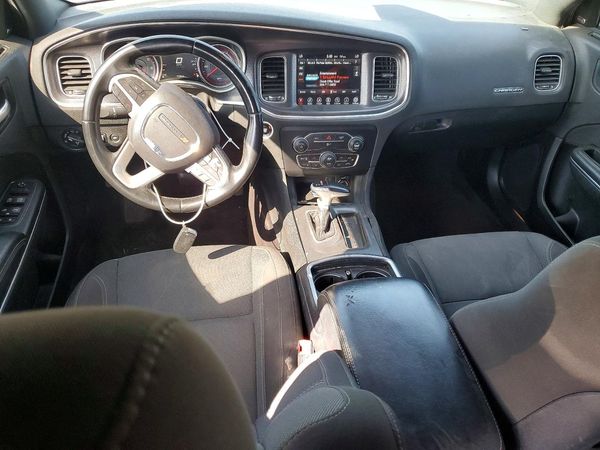 2017 DODGE CHARGER SXT