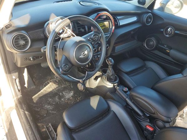 2015 MINI COOPER