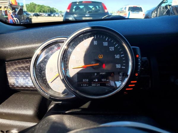 2015 MINI COOPER