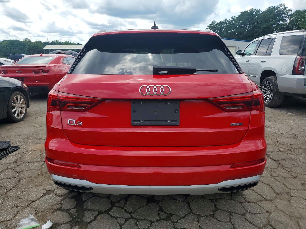 2022 AUDI Q3 quattro Premium