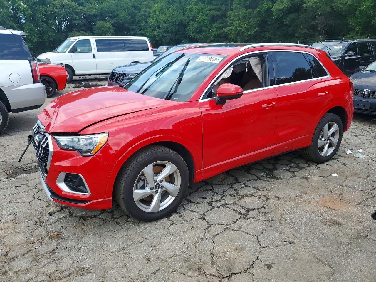 2022 AUDI Q3 quattro Premium