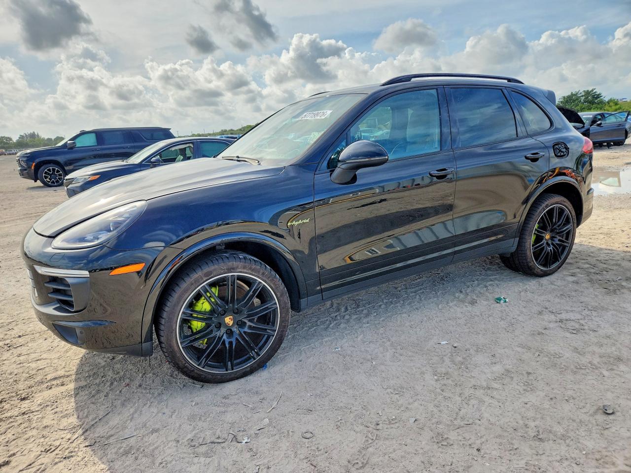 2017 PORSCHE CAYENNE E-Hybrid