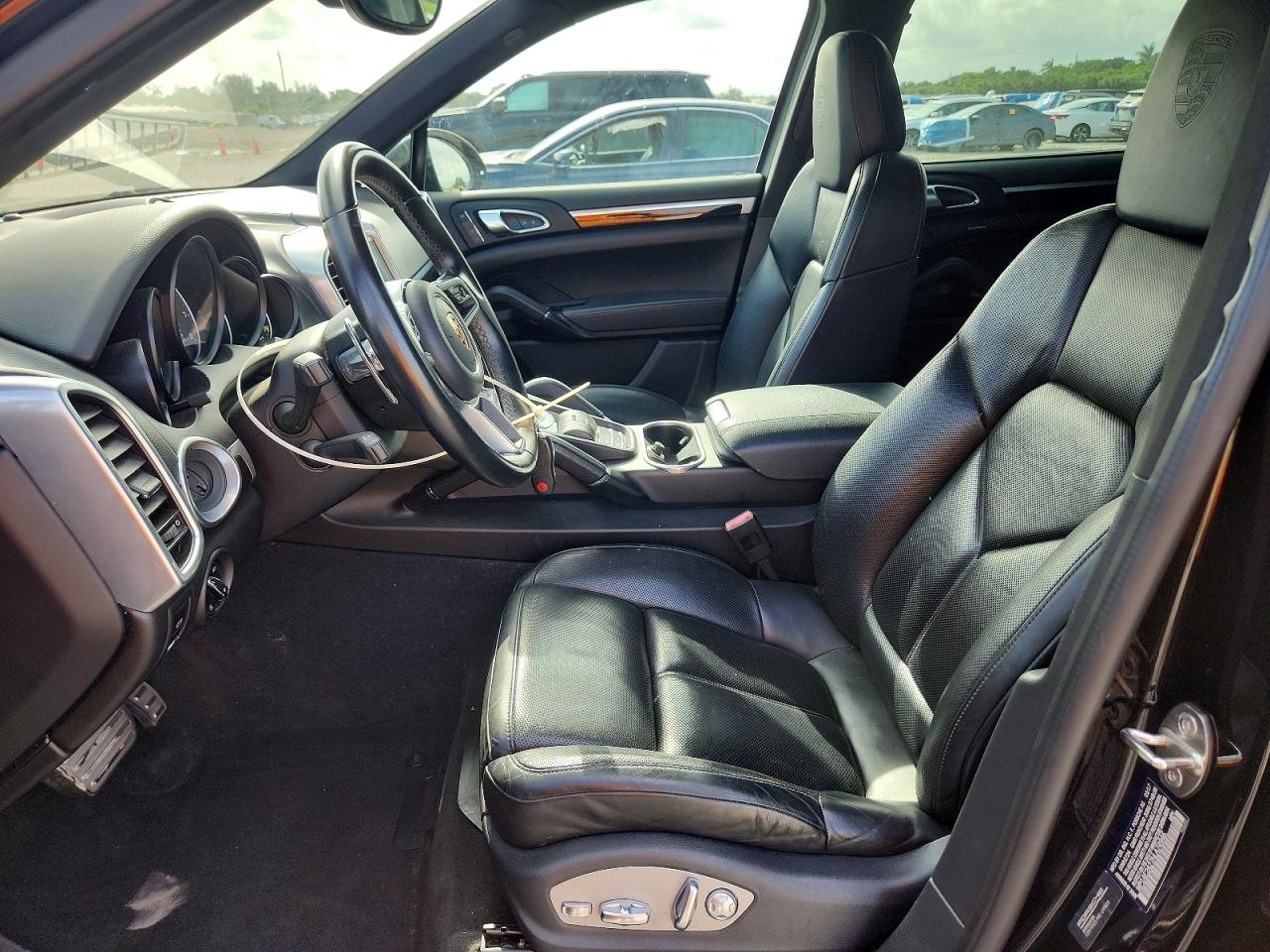 2017 PORSCHE CAYENNE E-Hybrid
